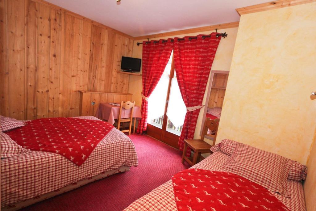 Alpen Roc Hotel Morzine Bagian luar foto