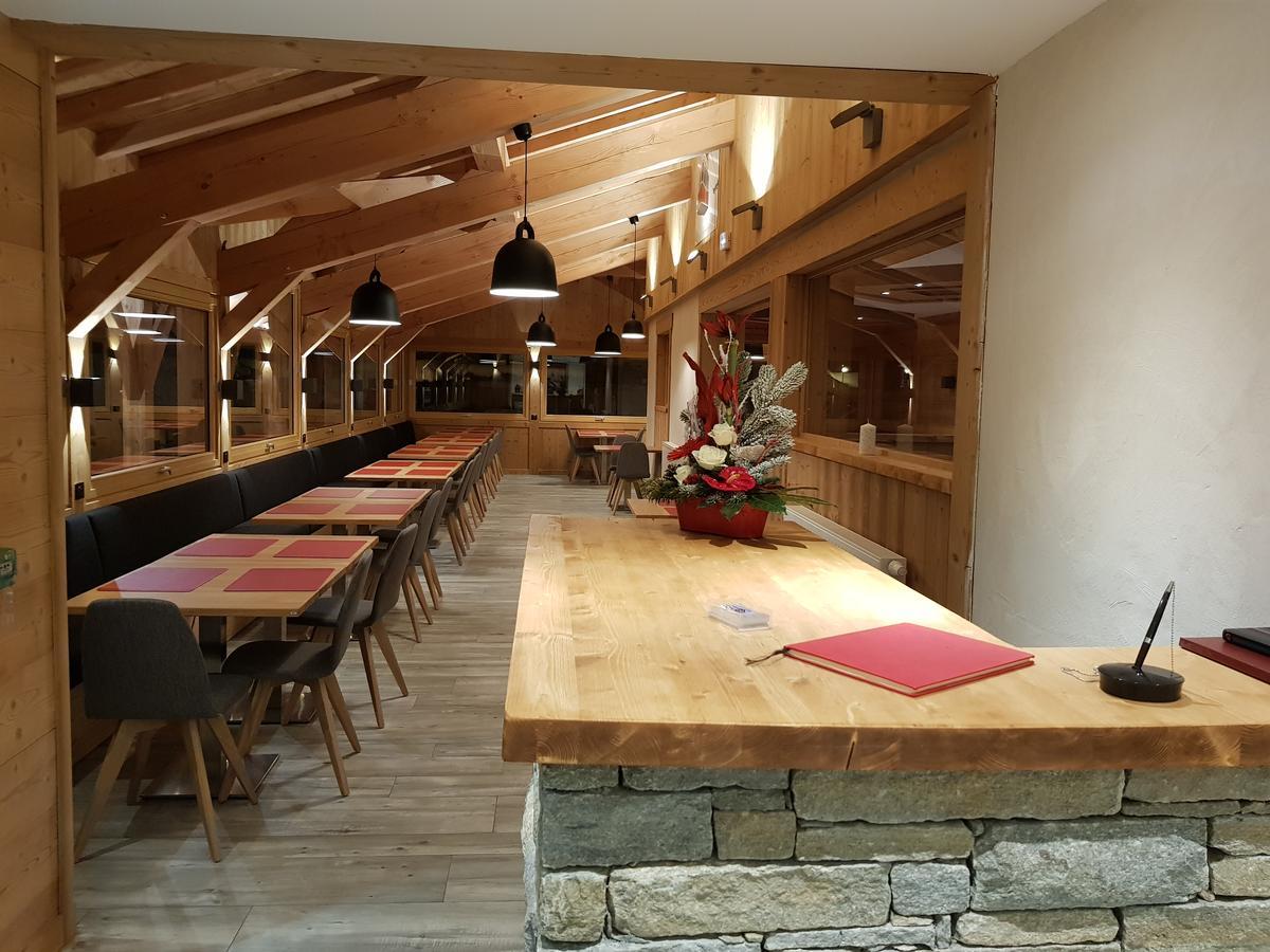 Alpen Roc Hotel Morzine Bagian luar foto