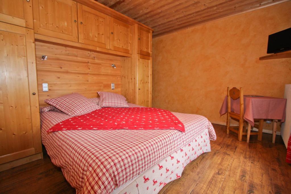 Alpen Roc Hotel Morzine Ruang foto